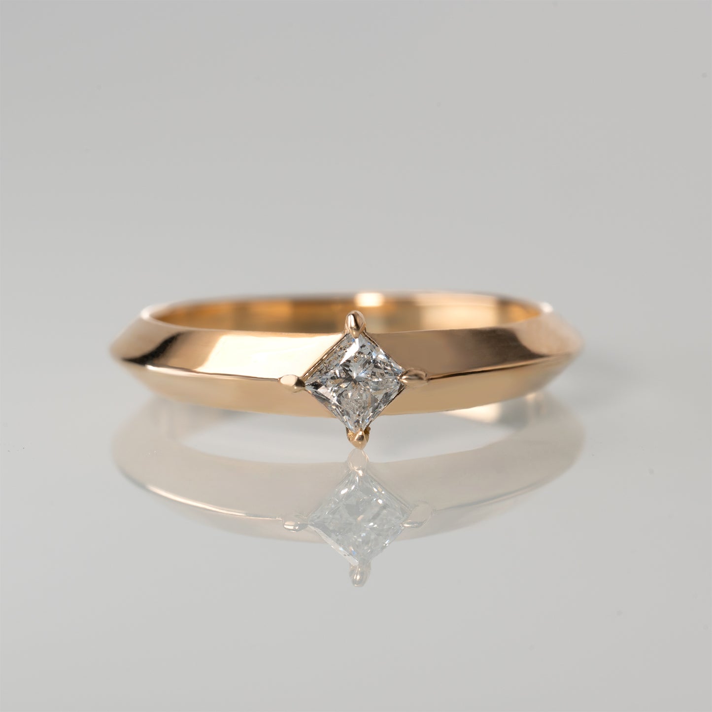 Prism-Solitaire Ring-YG【DIA】