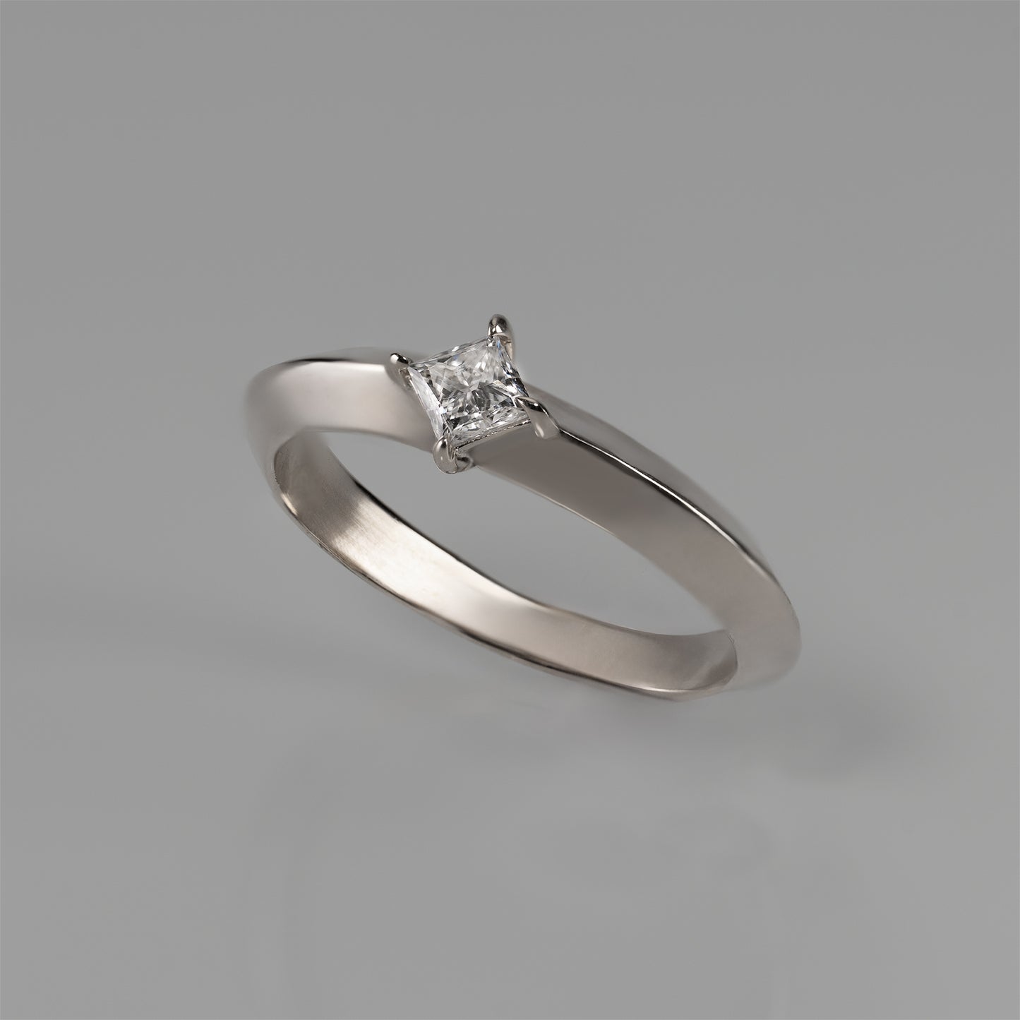 Prism-Solitaire Ring - YG/WG【DIA】