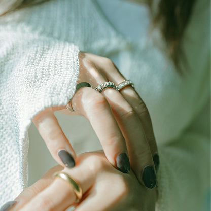Edgy-Crack Harf Eternity Ring‐WG【LGD】