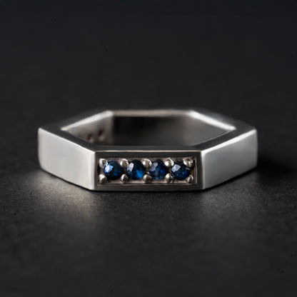 Multiple-Trinity Hue Ring‐Heavy SV