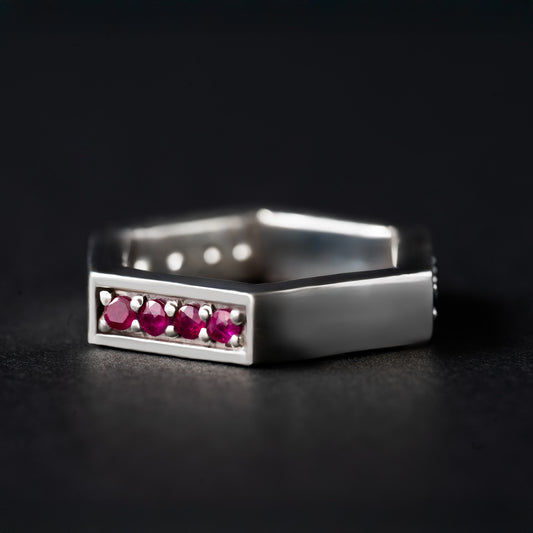 Multiple-Trinity Hue Ring‐Heavy SV