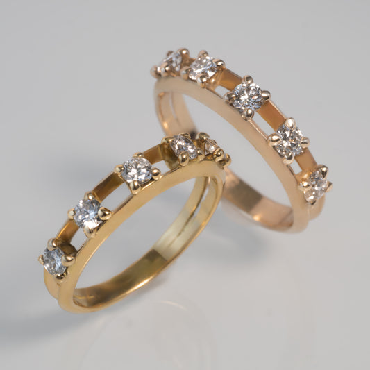 Edgy-Crack Harf Eternity Ring‐YG【LGD】